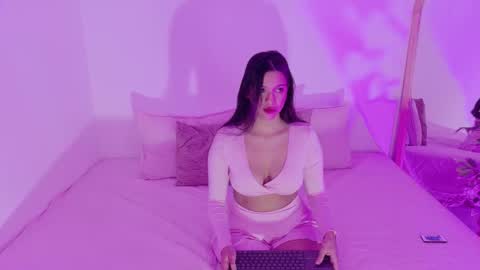 gabycarters online show from November 2025 11:46:02 AM