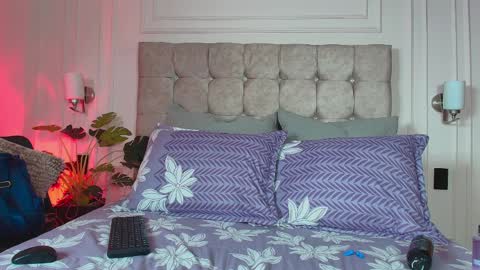 GabyEvans online show from April 2026 12:20:01 PM