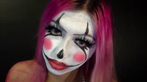 gabygumms online show from November 2025 06:08:01 PM