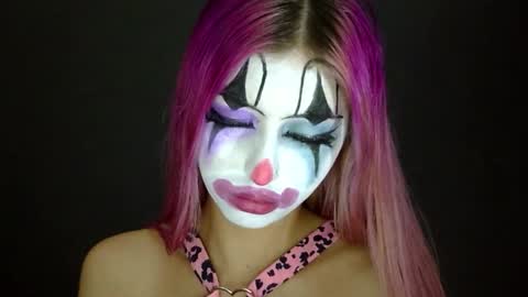 gabygumms online show from November 2025 06:19:02 PM