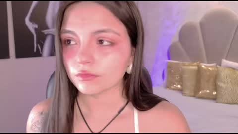 Snapshot of gabyqueens chatting on November 2025 01:31:01 PM Gaby online show from November 2025 01:31:01 PM