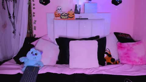 gabyye capprins online show from October 2025 12:29:01 AM