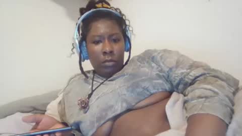 Snapshot of gaeabunny chatting on February 2025 06:17:02 AM gaeabunny online show from February 2025 06:17:02 AM