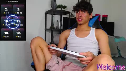 Snapshot of gael_jones chatting on November 2025 12:54:02 AM gael_jones online show from November 2025 12:54:02 AM