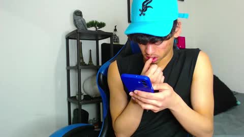 Snapshot of gael_jones chatting on November 2025 02:35:01 AM gael_jones online show from November 2025 02:35:01 AM