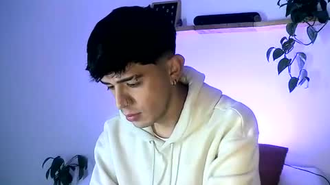 Snapshot of gaelgarcia07 chatting on February 2026 12:42:02 AM Gael Garca online show from February 2026 12:42:02 AM