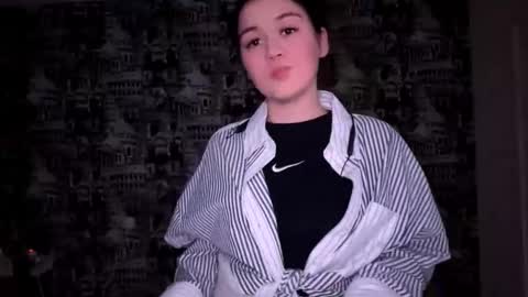 Snapshot of galehudley chatting on December 2025 08:02:01 PM Abigail online show from December 2025 08:02:01 PM