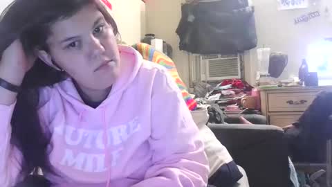 Snapshot of gamer202324 chatting on September 2025 01:18:02 AM gamer202324 online show from September 2025 01:18:02 AM