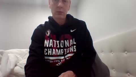 Snapshot of gamerboy200 chatting on December 2024 07:10:01 AM gamerboy200 online show from December 2024 07:10:01 AM