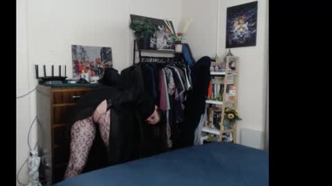 Snapshot of gangbangxxxgirl chatting on October 2025 10:27:02 AM HOT online show from October 2025 10:27:02 AM