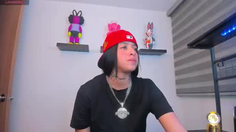 Snapshot of gangster_girl chatting on February 2026 02:07:02 AM GANG online show from February 2026 02:07:02 AM