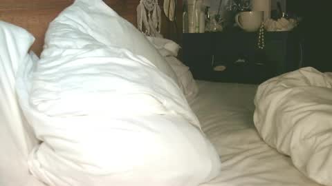 Rose online show from April 2026 06:38:01 AM