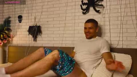 Snapshot of garettvosss chatting on November 2025 06:27:01 AM Gared online show from November 2025 06:27:01 AM