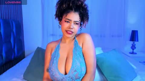 Snapshot of garnetsugar chatting on December 2024 04:06:02 AM garnet online show from December 2024 04:06:02 AM