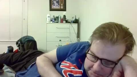 Snapshot of garyg930 chatting on December 2025 03:02:01 AM Gary online show from December 2025 03:02:01 AM