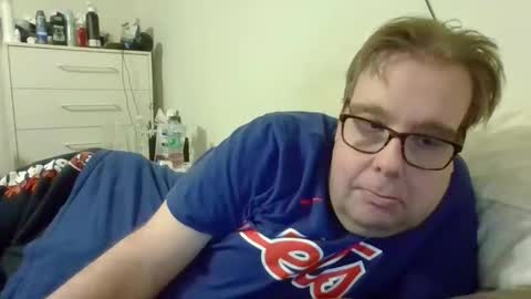 Snapshot of garyg930 chatting on January 2026 02:14:01 AM Gary online show from January 2026 02:14:01 AM