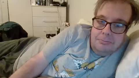 Snapshot of garyg930 chatting on February 2026 12:15:01 AM Gary online show from February 2026 12:15:01 AM