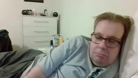 Snapshot of garyg930 chatting on February 2026 05:58:02 AM Gary online show from February 2026 05:58:02 AM