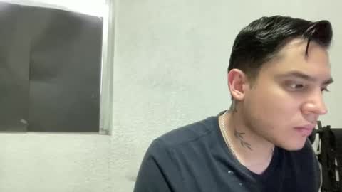 garypinepineapple online show from May 2026 11:10:02 PM