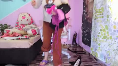 Diana online show from November 2025 02:01:01 PM