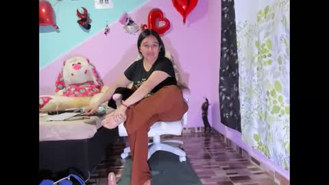 Diana online show from November 2025 02:44:02 AM