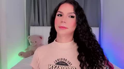 Vnecis Marn online show from January 2026 10:58:02 PM