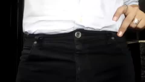 Snapshot of gato6131 chatting on February 2025 02:49:01 PM gato6131 online show from February 2025 02:49:01 PM