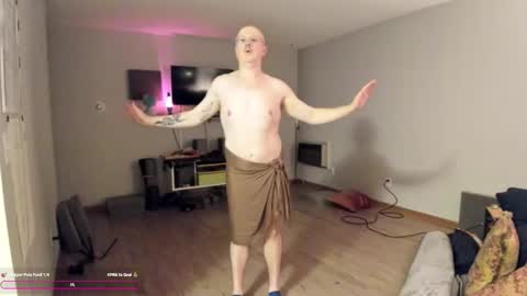 Snapshot of gaygoddessgarrett chatting on November 2025 01:06:01 AM Garrett online show from November 2025 01:06:01 AM