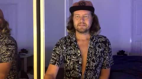 gcsurfer81 online show from March 2026 08:17:01 AM