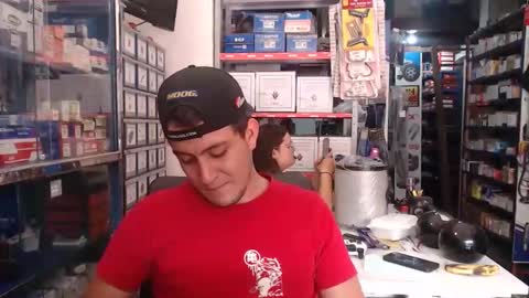 Snapshot of geckohot25 chatting on October 2025 07:14:02 PM DANI 3 online show from October 2025 07:14:02 PM