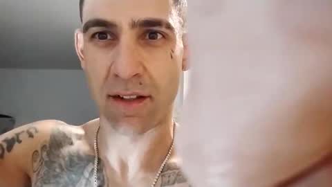 Snapshot of geekedoutlabs chatting on September 2025 03:28:02 AM Zanecubano online show from September 2025 03:28:02 AM