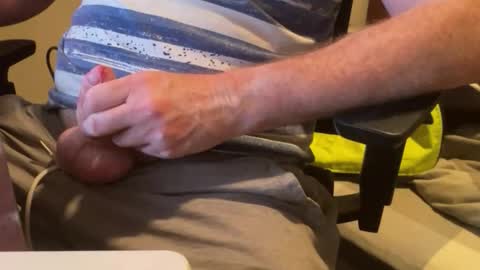 Snapshot of geelongguy chatting on January 2026 10:40:01 AM Chris online show from January 2026 10:40:01 AM