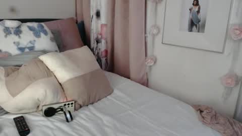 The Empress online show from January 2026 12:13:01 AM