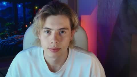 Snapshot of gemdominus chatting on November 2025 01:19:01 AM Gem Dominus online show from November 2025 01:19:01 AM