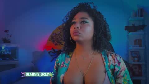 Geminis online show from October 2025 02:03:02 AM