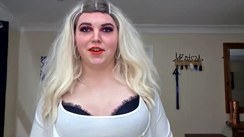 gemmaquinzel online show from November 2025 02:39:02 PM