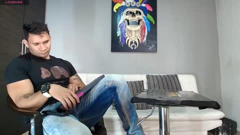 Snapshot of gendersonfit chatting on January 2025 09:12:01 PM gendersonfit online show from January 2025 09:12:01 PM