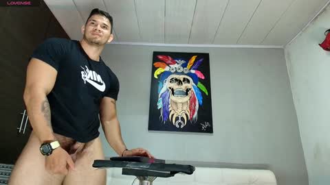 Snapshot of gendersonfit chatting on January 2025 04:26:01 PM gendersonfit online show from January 2025 04:26:01 PM