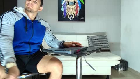 Snapshot of gendersonfit chatting on January 2025 01:36:02 PM gendersonfit online show from January 2025 01:36:02 PM