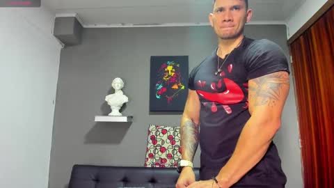 Snapshot of gendersonfit chatting on September 2025 09:49:02 PM gendersonfit online show from September 2025 09:49:02 PM