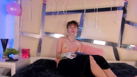 Genesis online show from November 2025 05:39:01 AM