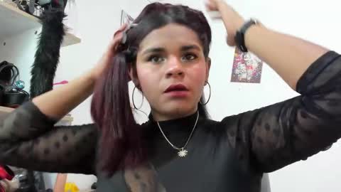 Snapshot of genesis_torres chatting on November 2025 04:00:02 AM Genesis online show from November 2025 04:00:02 AM