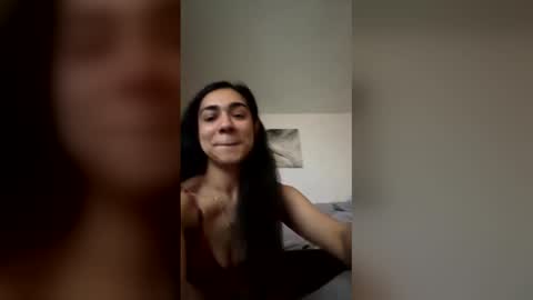 genesisluvv online show from March 2026 07:32:02 AM