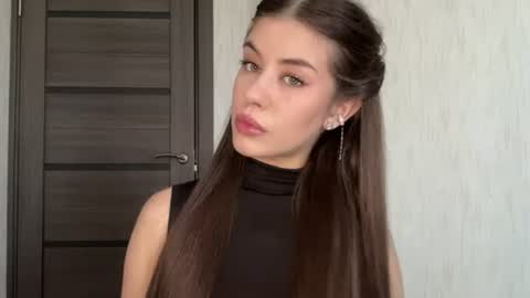 Snapshot of geniegrimmett chatting on June 2026 08:19:01 AM Megan online show from June 2026 08:19:01 AM