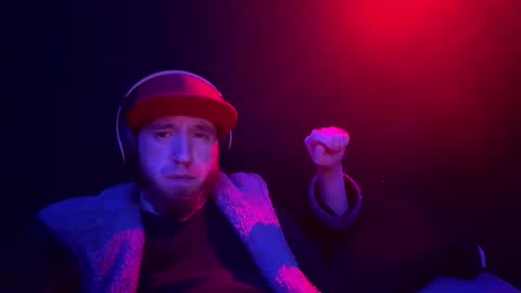 Snapshot of genitalwars chatting on November 2025 07:41:02 AM genitalwars online show from November 2025 07:41:02 AM