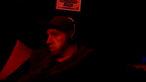 Snapshot of genitalwars chatting on December 2025 11:26:02 AM genitalwars online show from December 2025 11:26:02 AM