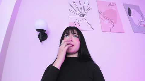 Sofia online show from January 2025 03:32:02 AM