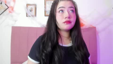 Sofia online show from October 2025 03:31:01 AM