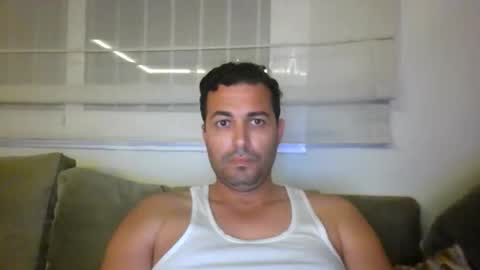 genteldevil online show from October 2025 10:19:01 PM