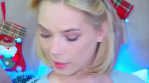 GentleRossi online show from December 2025 01:39:02 PM